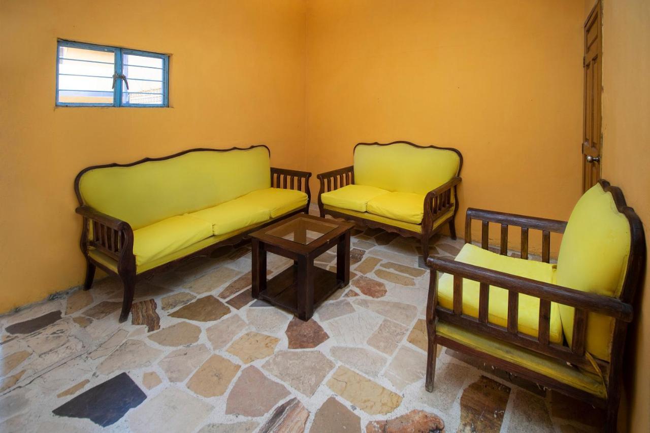 Hotel Casa De Huespedes Hidalgo Теуакан Экстерьер фото